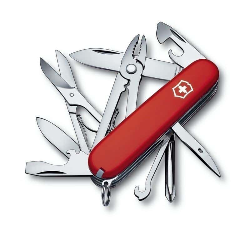 34. Victorinox Tinker Deluxe 16 f