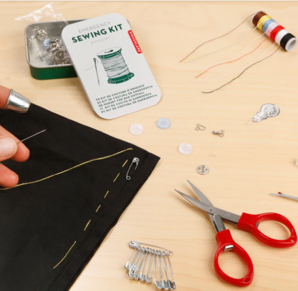 Kikkerland Emergency Sewing Kit - Image 5