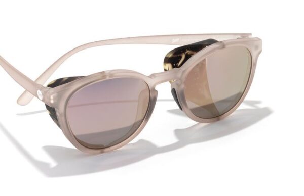 3D920C15-B146-4E0F-9281-4C4639790E00