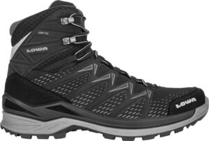 Lowa Innox Pro GTX Mid men's hiking shoe