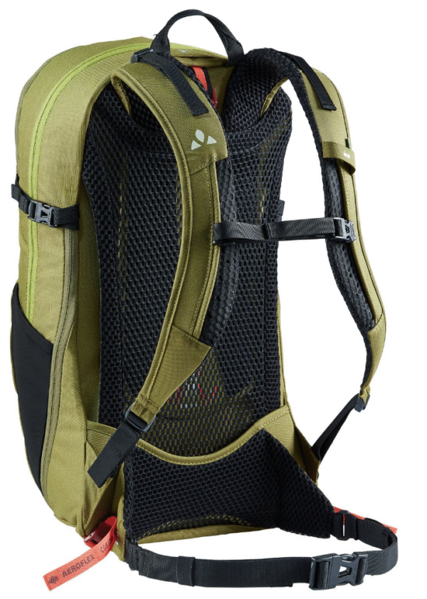 5CF87A2B-33B4-43FF-BAFA-002333829852