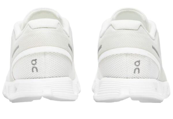 On-Running Cloud 5 women's hiking shoe - Image 4