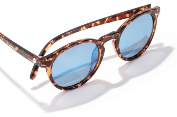 BB1EDDD7-4224-41BD-AFCB-3AE4B3E09433