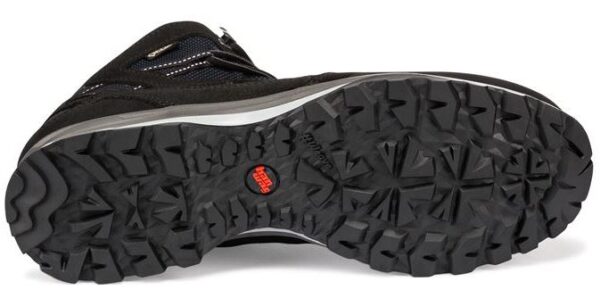 DFB7E38F-43E2-42C9-AD41-415CA6585EAA