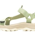 FD7731E5-1BAD-4566-A436-E7B10374BD52