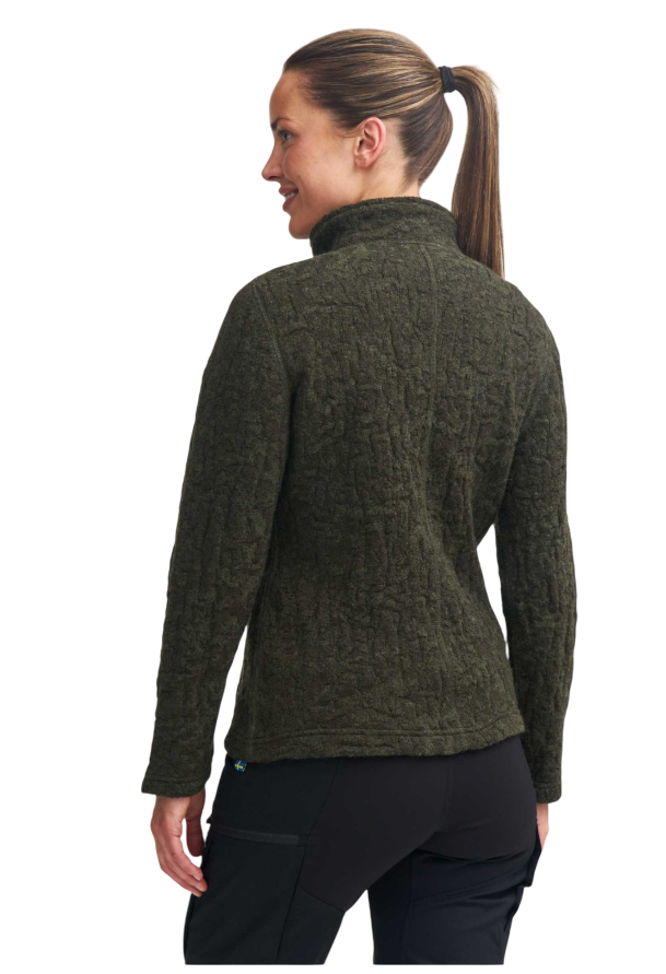 BF8B5097-A92F-4EA5-8ECB-9E4709D71E53